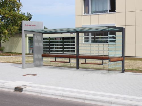 Eine Wartehalle der Reihe "Meilenstein"