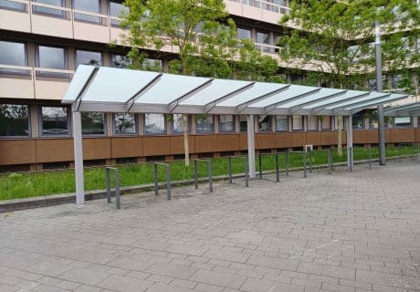 Fahrradüberdachung FH 90, 9 Felder mit satiniertem Glas